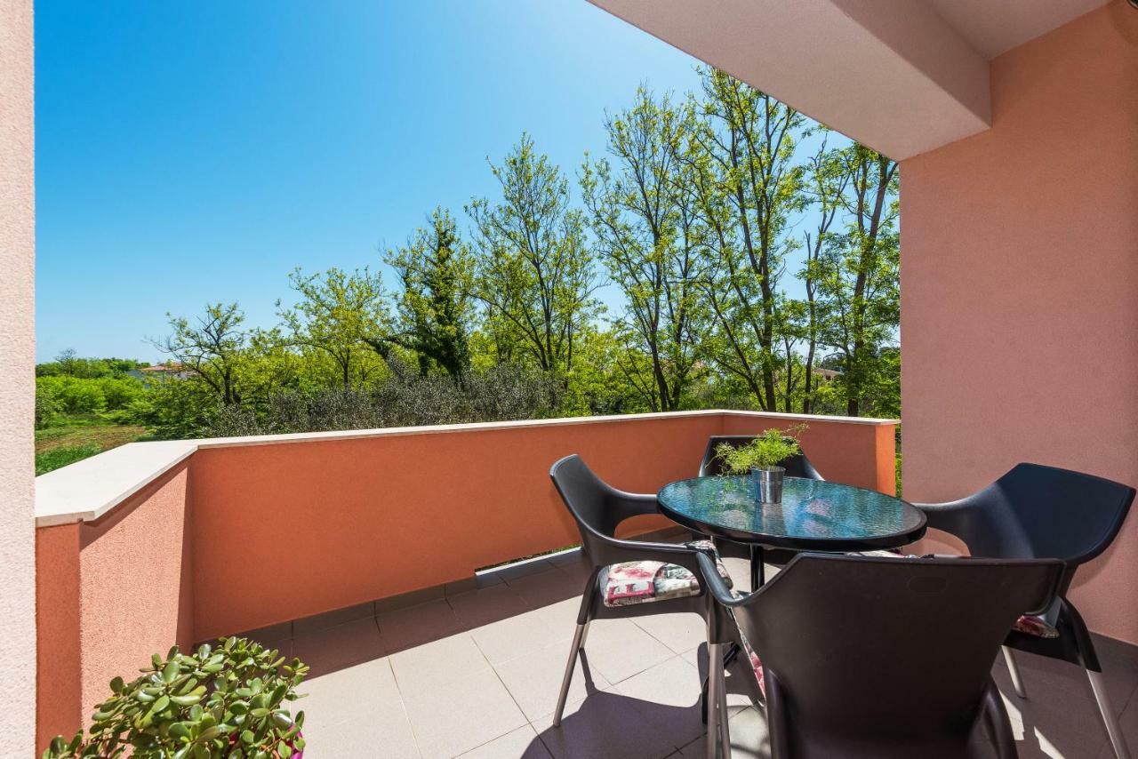 Apartman Micko Привлака Экстерьер фото